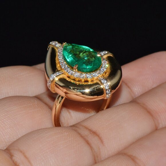 GIA Certified Natural 3.94CTS VS F Diamond Emerald 18K Solid Gold Cocktail Ring - Picture 4 of 10